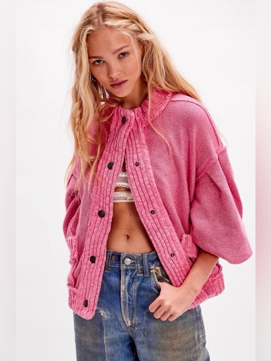 We The Free Sweaters - NWT FREE PEOPLE WE THE FREE CUTE IN THIS CARDI 🩷